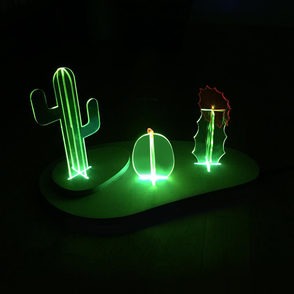 Cactus Set with 3-Way Table Lamp